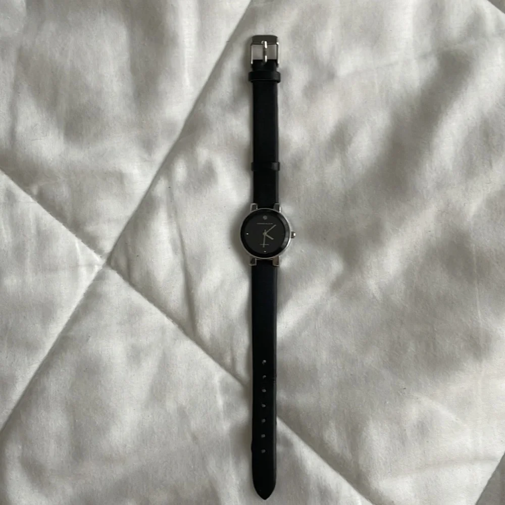 ANNE KLEIN BLACK AND SILVER WATCH - Picture 3 of 4